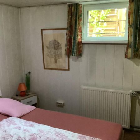 Schoenes Zimmer Im Seterant/Untergeschoss Essen Exterior foto