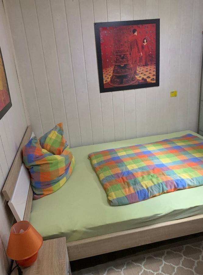 Schoenes Zimmer Im Seterant/Untergeschoss Essen Exterior foto