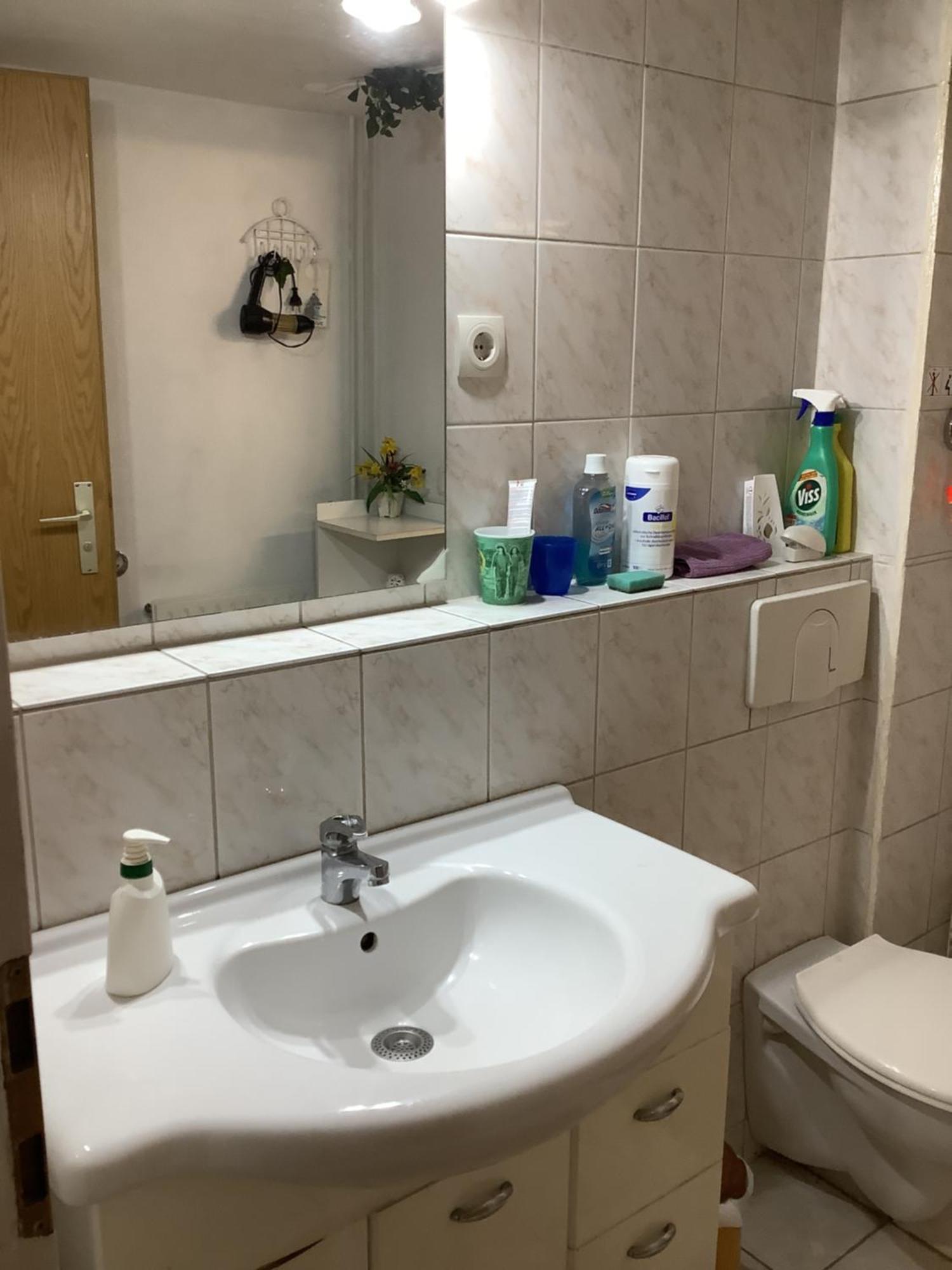 Schoenes Zimmer Im Seterant/Untergeschoss Essen Exterior foto